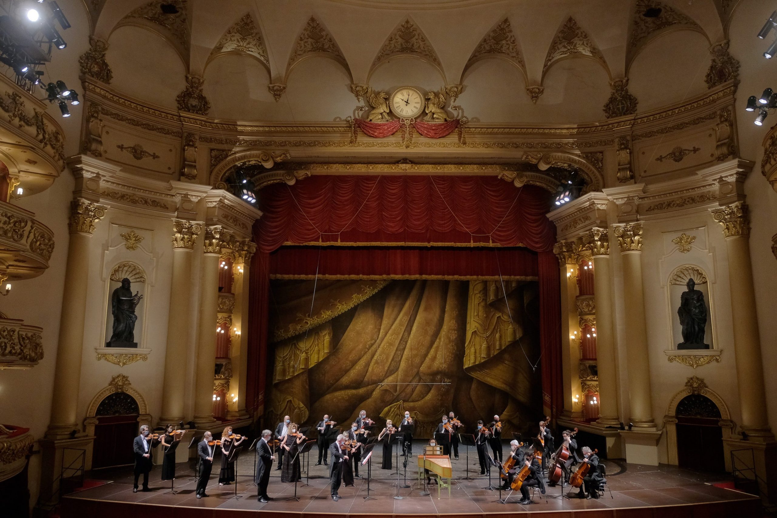Visioni nella Notte: gli archi di Fondazione Arena protagonisti al Filarmonico in Britten e Schőnberg