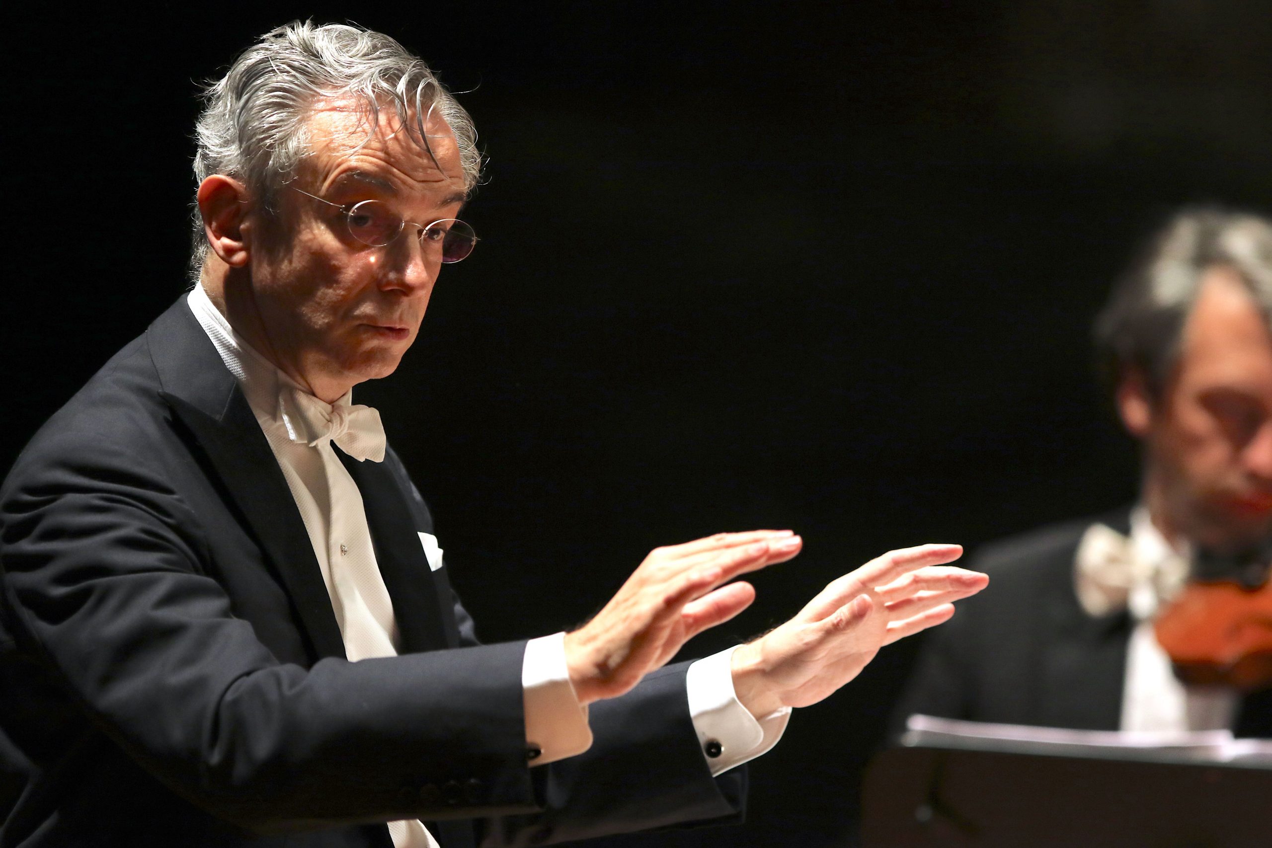 Fabio Luisi dirige l’Orchestra del Teatro Carlo Felice di Genova nella Quarta Sinfonia di Robert Schumann e in Rendering di Luciano Berio
