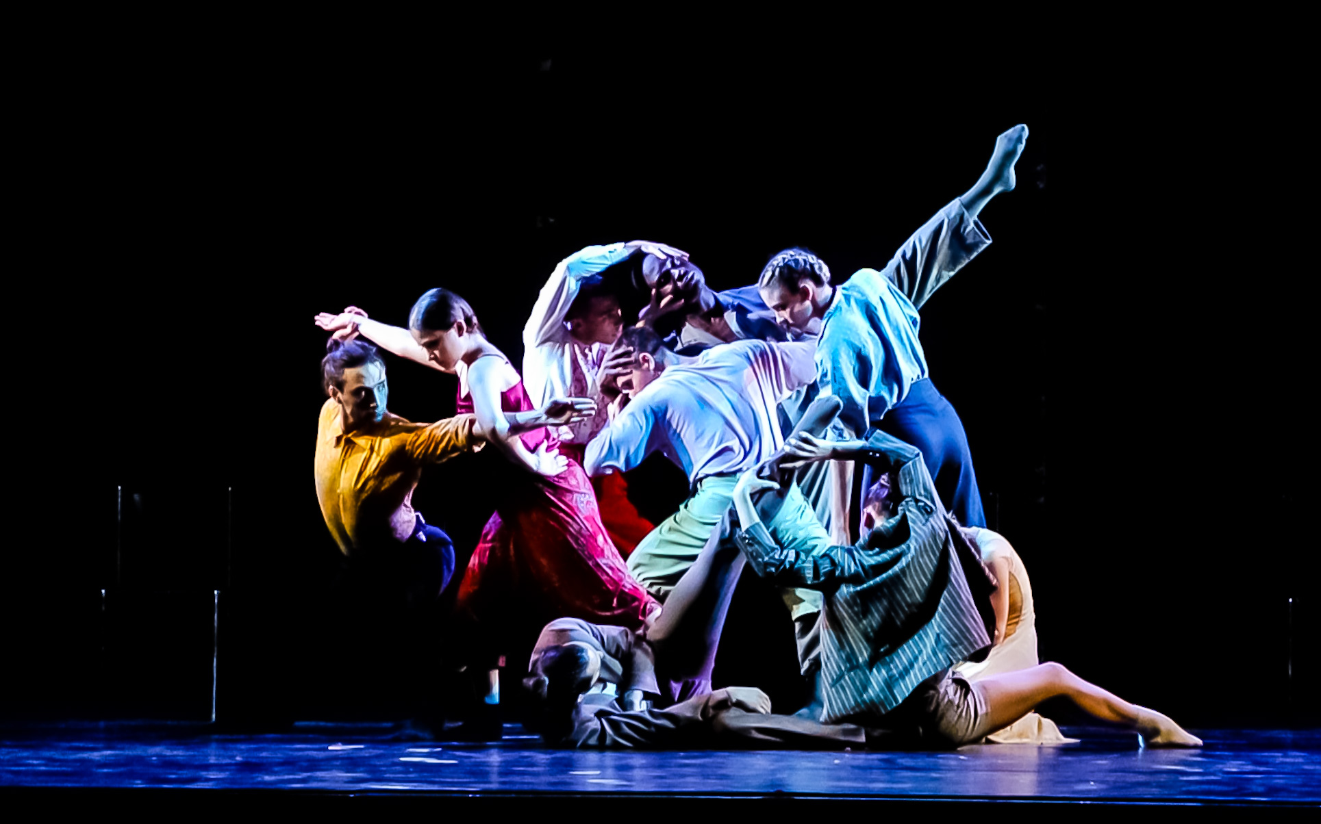 Contemporaneamente lo spettacolo del Balletto di Parma in scena a Parmadanza